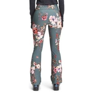 the north face snoga ski pant in black